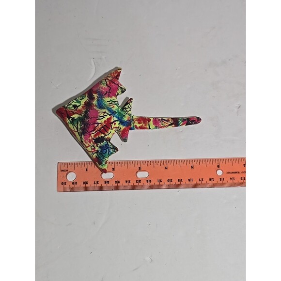 Vintage 1990s Sand Filled Animal Sting Ray Tie Dye Unique - Picture 12 of 13